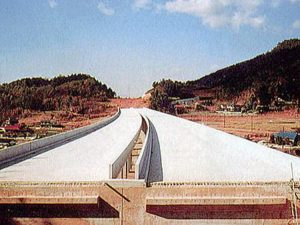 山陽自動車道山田高架橋工事（ＪＶ）